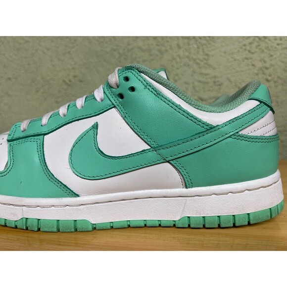 Nike Dunk Low Green Glow Women’s Size 10 DD1503-105 10W‎ / Men’s 8.5 main image 10